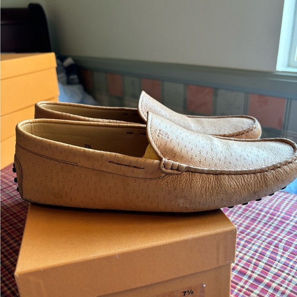 Tod’s Ostrich Leather Moccasin shoes size 7.5eu (fits 8-8.5us) - Picture 6 of 9